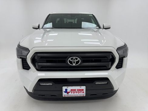 Used 2025 Toyota Tacoma SR5 w/ SR5 Upgrade Package image 3