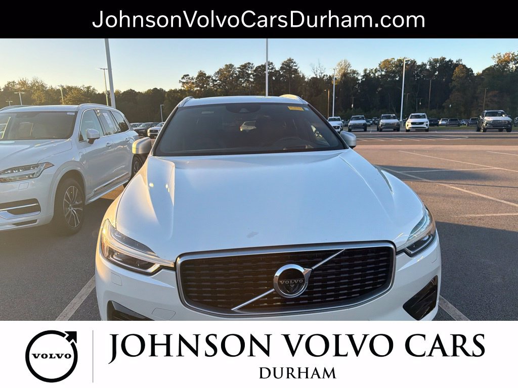 Used 2018 Volvo XC60 T5 R-Design w/ Convenience Package AWD/4WD image 3