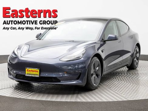 Used 2023 Tesla Model 3 Standard Range RWD image 1