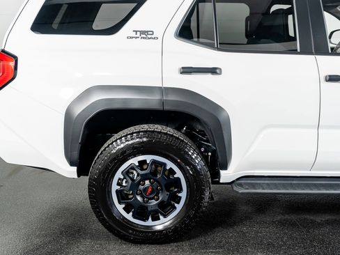 Used 2025 Toyota 4Runner TRD Off-Road image 7