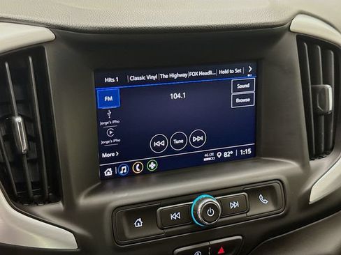 Used 2024 GMC Terrain SLE FWD image 15