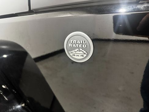 Used 2018 Jeep Wrangler Unlimited Sahara w/ Dual Top Group image 29