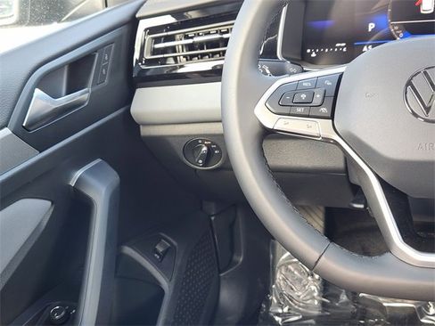 New 2026 Volkswagen Jetta SE image 26