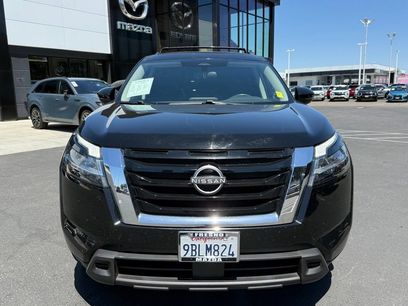 Used 2022 Nissan Pathfinder SV
