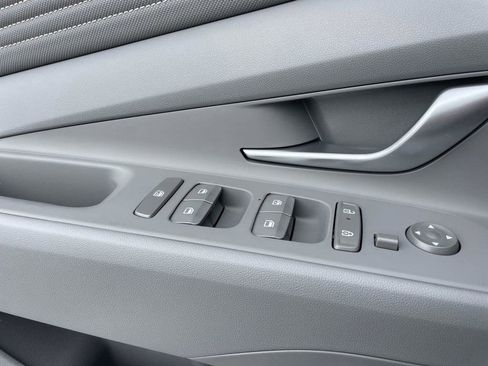 New 2026 Hyundai Elantra Sport FWD image 20