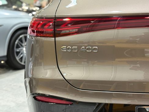 New 2026 Mercedes-Benz EQS 400 4MATIC SUV image 10