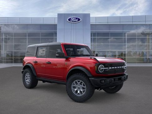 New 2025 Ford Bronco Badlands image 7