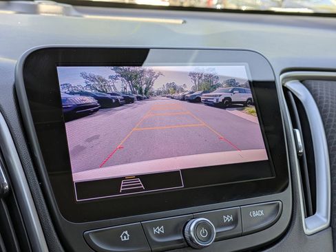 Used 2023 Chevrolet Malibu LS FWD image 20