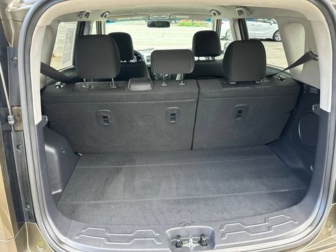 Used 2012 Kia Soul + w/ Audio Pkg FWD image 18