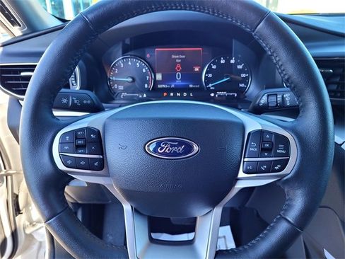 Certified 2022 Ford Explorer XLT w/ Equipment Group 202A image 25
