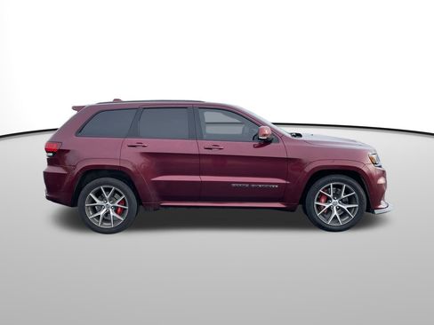 Used 2017 Jeep Grand Cherokee SRT image 2