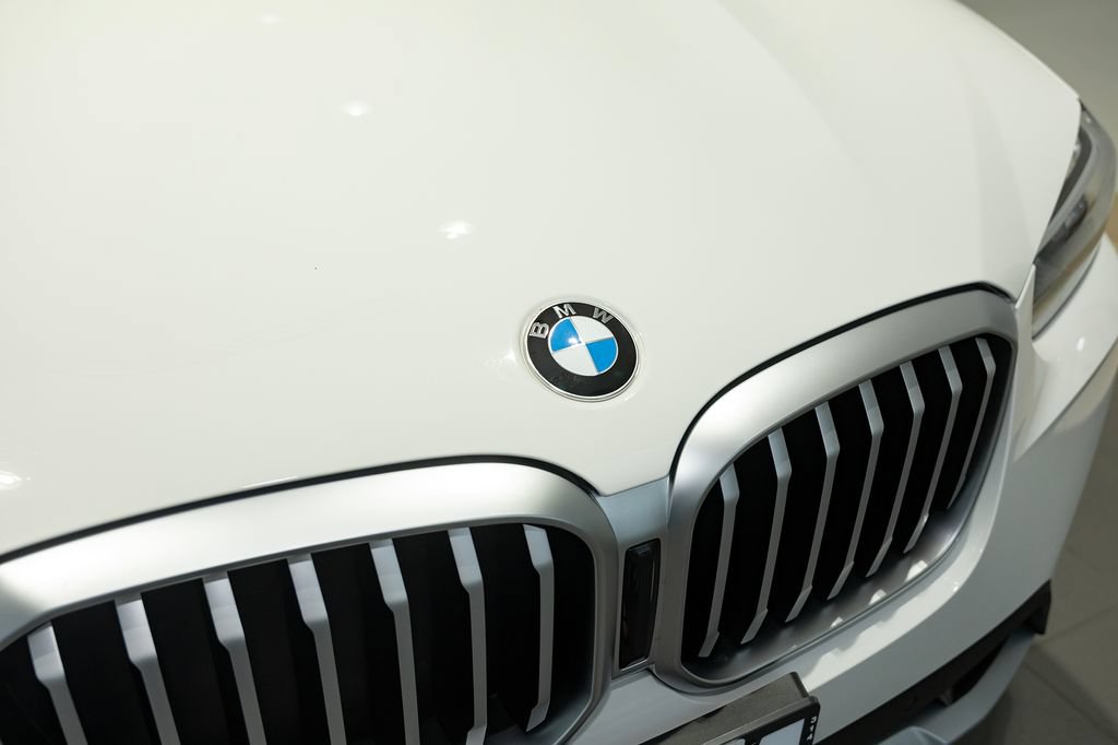 Used 2024 BMW X3 xDrive30i w/ Premium Package AWD/4WD image 16