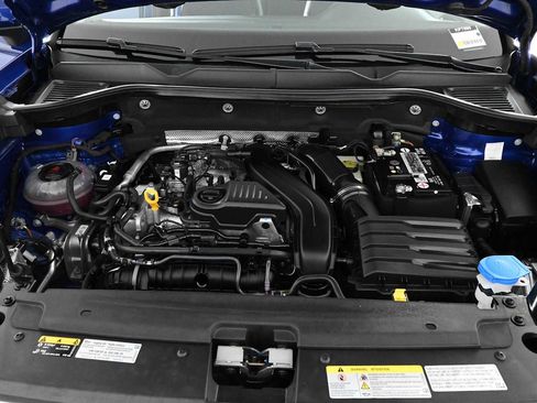 Certified 2022 Volkswagen Taos SEL AWD/4WD image 33