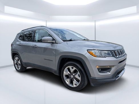 Used 2021 Jeep Compass Limited image 1