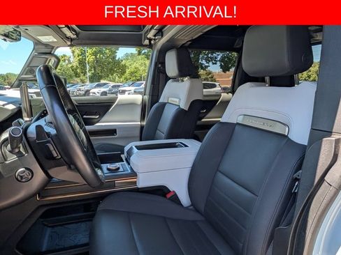 Used 2024 GMC Hummer EV 2X AWD/4WD image 36
