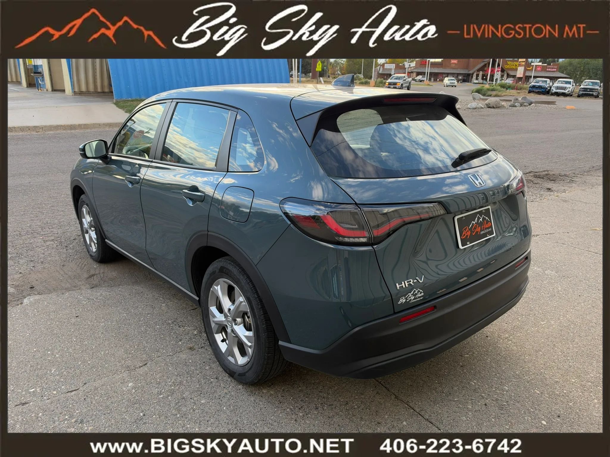 Used 2025 Honda HR-V LX image 5