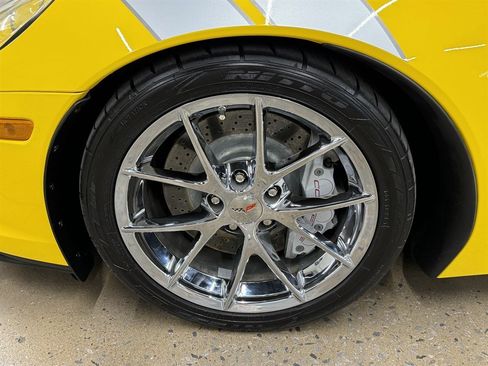 Used 2010 Chevrolet Corvette Grand Sport w/ Preferred Equipment Group RWD image 7