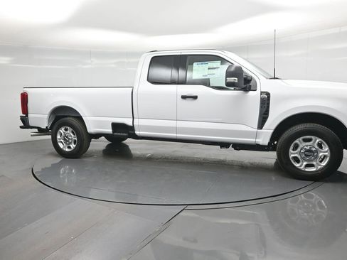 New 2026 Ford F250 XLT image 19