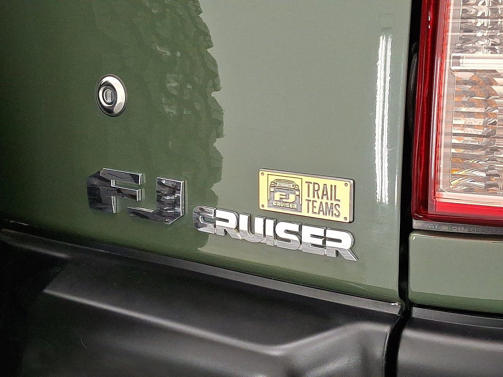Used 2011 Toyota FJ Cruiser 4WD w/ Trail Teams Special Edition image 15