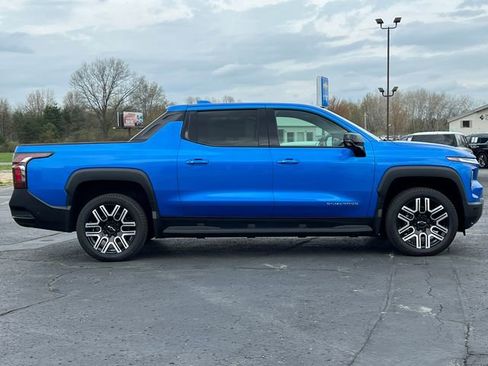 New 2026 Chevrolet Silverado EV LT AWD/4WD image 57