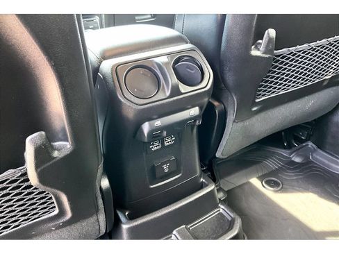 Certified 2024 Jeep Wrangler Unlimited Sahara AWD/4WD image 12