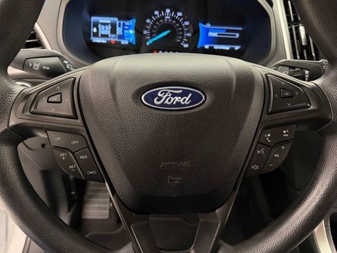 Used 2024 Ford Edge SE w/ Black Appearance Package AWD/4WD image 9