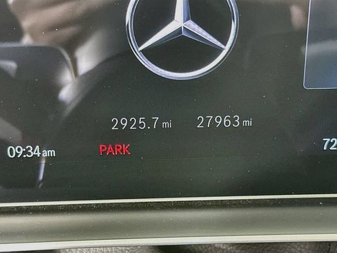Used 2024 Mercedes-Benz GLE 350 4MATIC image 17