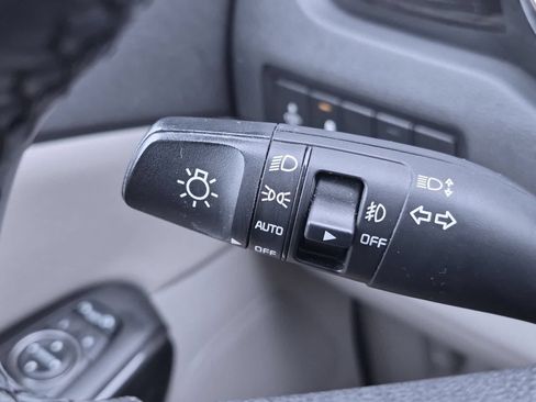 Used 2021 Kia Sedona EX w/ EX Premium Package FWD image 28