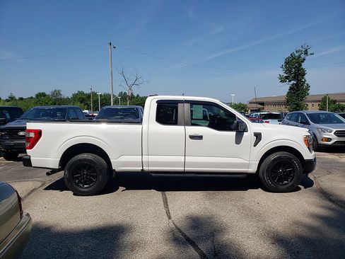 Used 2022 Ford F150 XL w/ Equipment Group 101A High RWD image 3