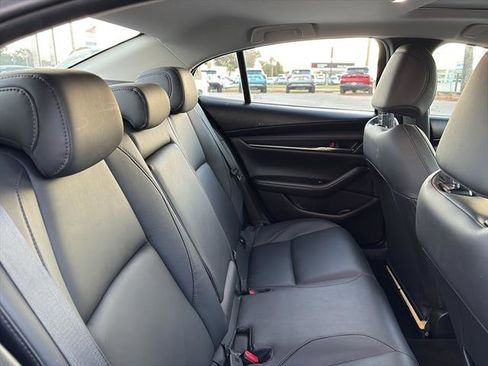 Used 2025 MAZDA MAZDA3 s image 10