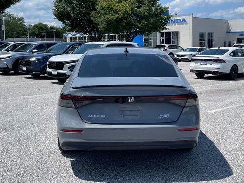 Used 2024 Honda Accord Sport image 8