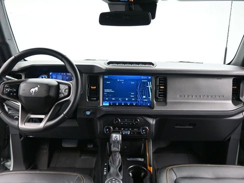 Used 2024 Ford Bronco Badlands w/ Sasquatch Package image 20