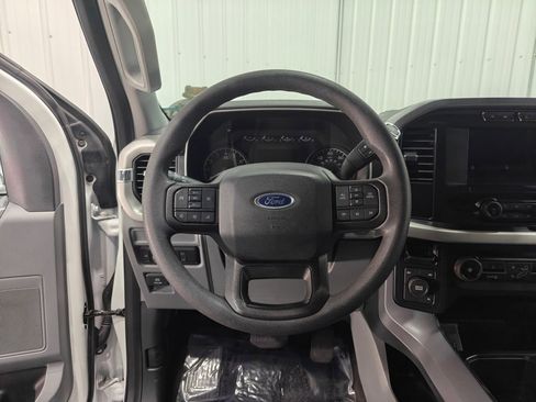 Used 2023 Ford F150 XLT image 5