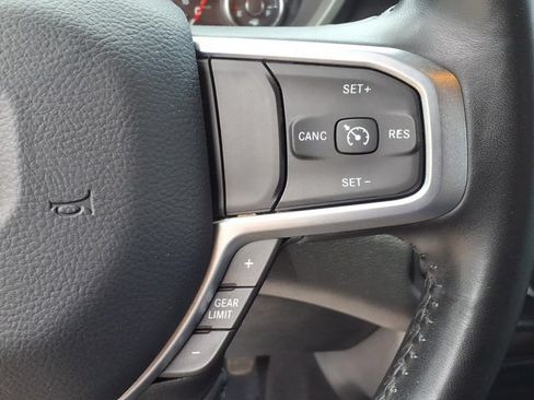 Used 2024 RAM 2500 Big Horn AWD/4WD image 27