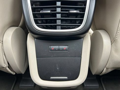 Used 2020 Lincoln Nautilus Reserve AWD/4WD image 17