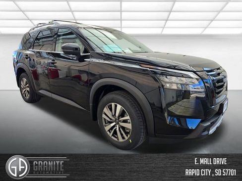 New 2025 Nissan Pathfinder SL w/ Black Appearance Package image 7