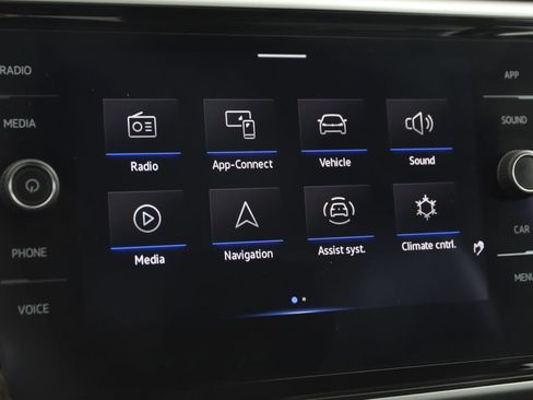 Used 2022 Volkswagen Atlas Cross Sport SE AWD/4WD image 31