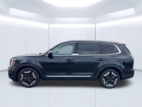 Used 2024 Kia Telluride EX FWD image 2