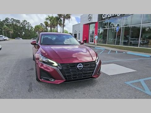 New 2026 Nissan Altima 2.5 SV FWD image 17