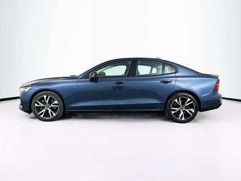 Used 2025 Volvo S60 B5 Core image 4