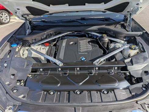 Certified 2022 BMW X5 xDrive40i w/ M Sport Package image 25