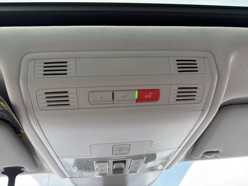New 2026 Volkswagen Taos SEL AWD/4WD image 24
