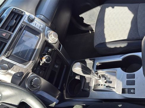 Used 2015 Toyota 4Runner SR5 Premium image 21