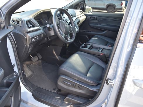 Certified 2024 Honda Odyssey Sport image 12