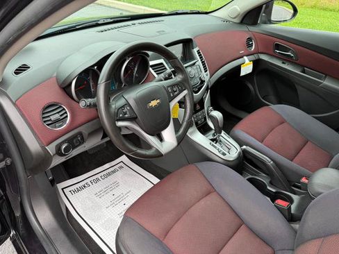 Used 2014 Chevrolet Cruze LT FWD image 10