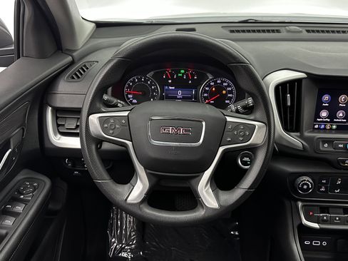 Used 2024 GMC Terrain SLE image 23