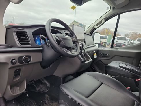 New 2026 Ford Transit 250 Low Roof image 17