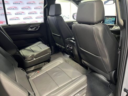 Used 2024 Chevrolet Suburban Z71 image 39