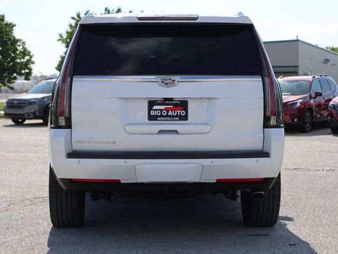 Used 2020 Cadillac Escalade Luxury AWD/4WD image 10