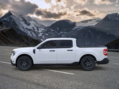 New 2026 Ford Maverick XLT image 4
